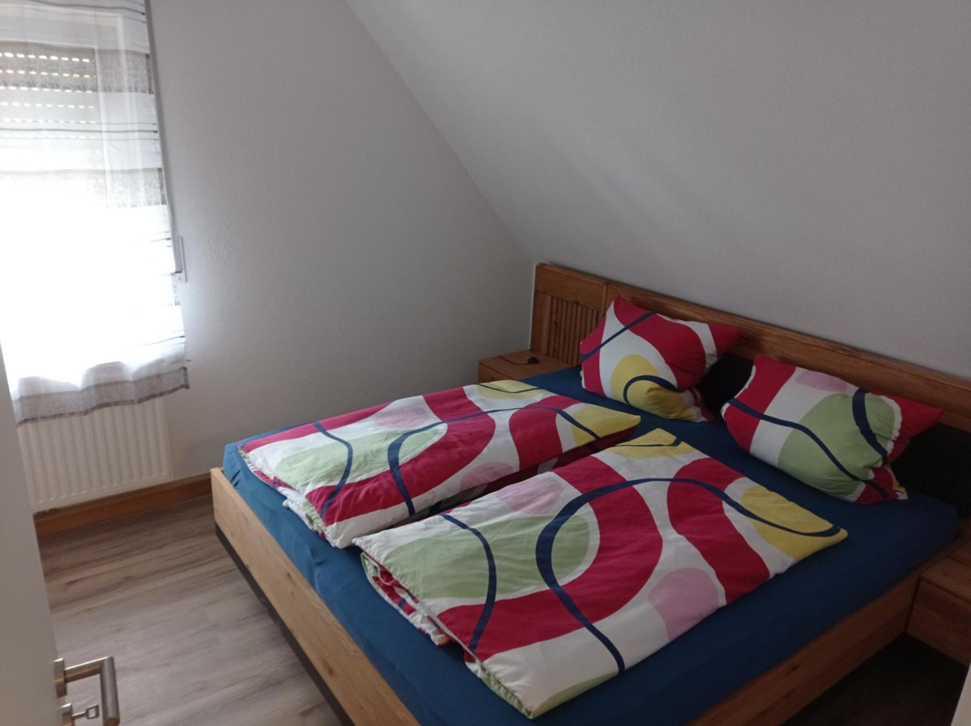 Zur Stadt Фолках Екстериор снимка